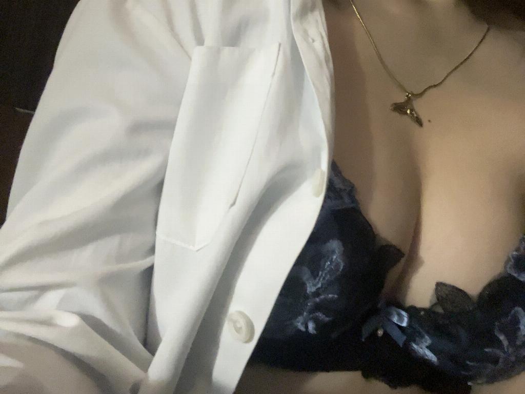 平井じゅな