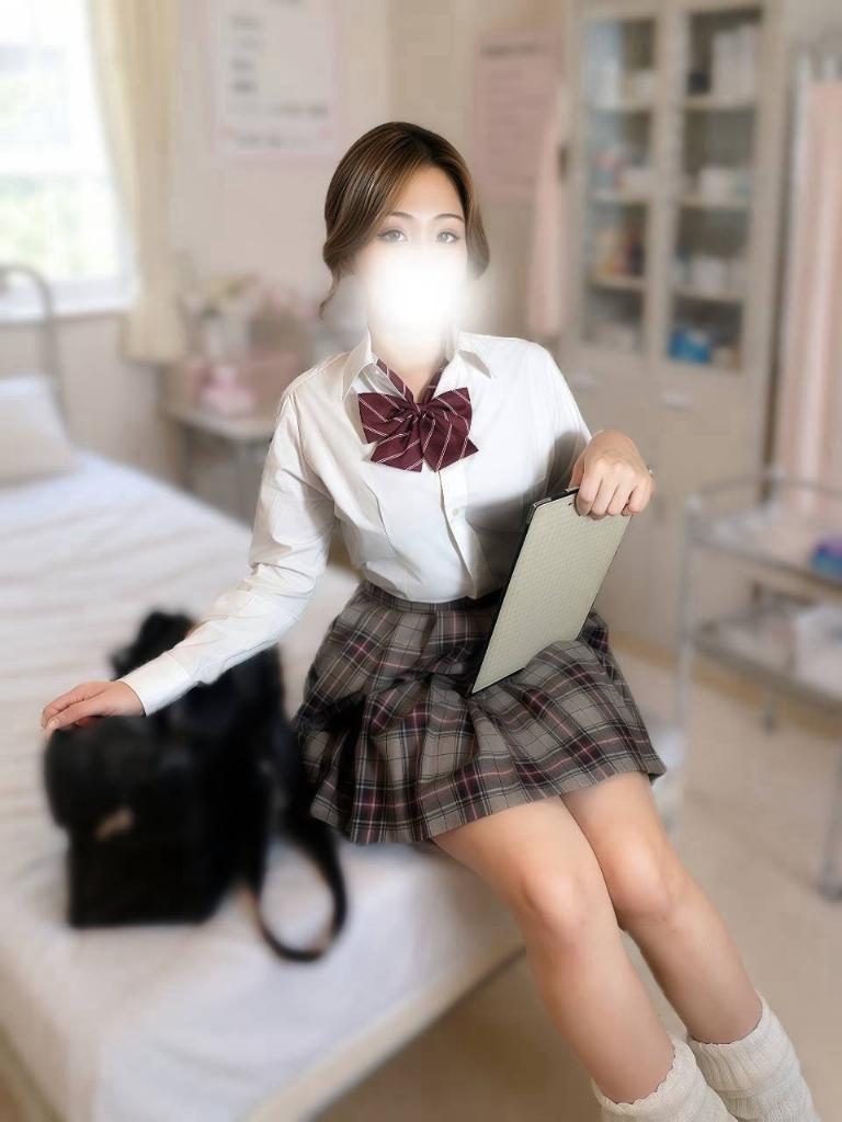 平井じゅな