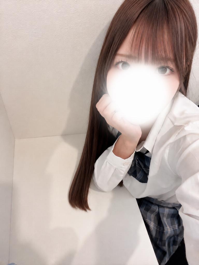 水瀬ひな