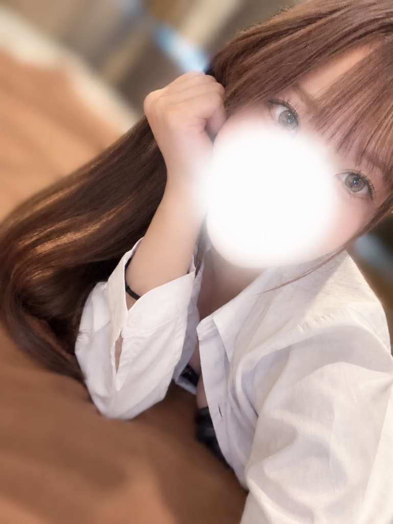 水瀬ひな