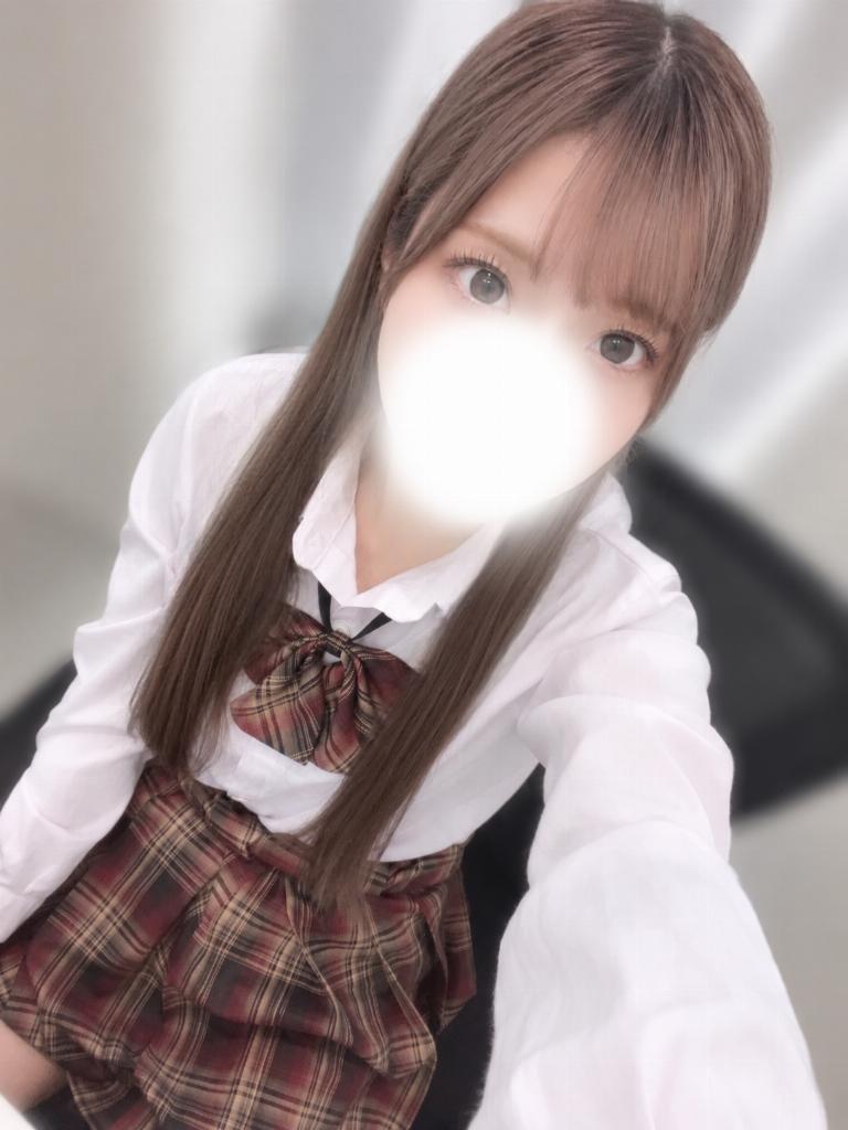 水瀬ひな
