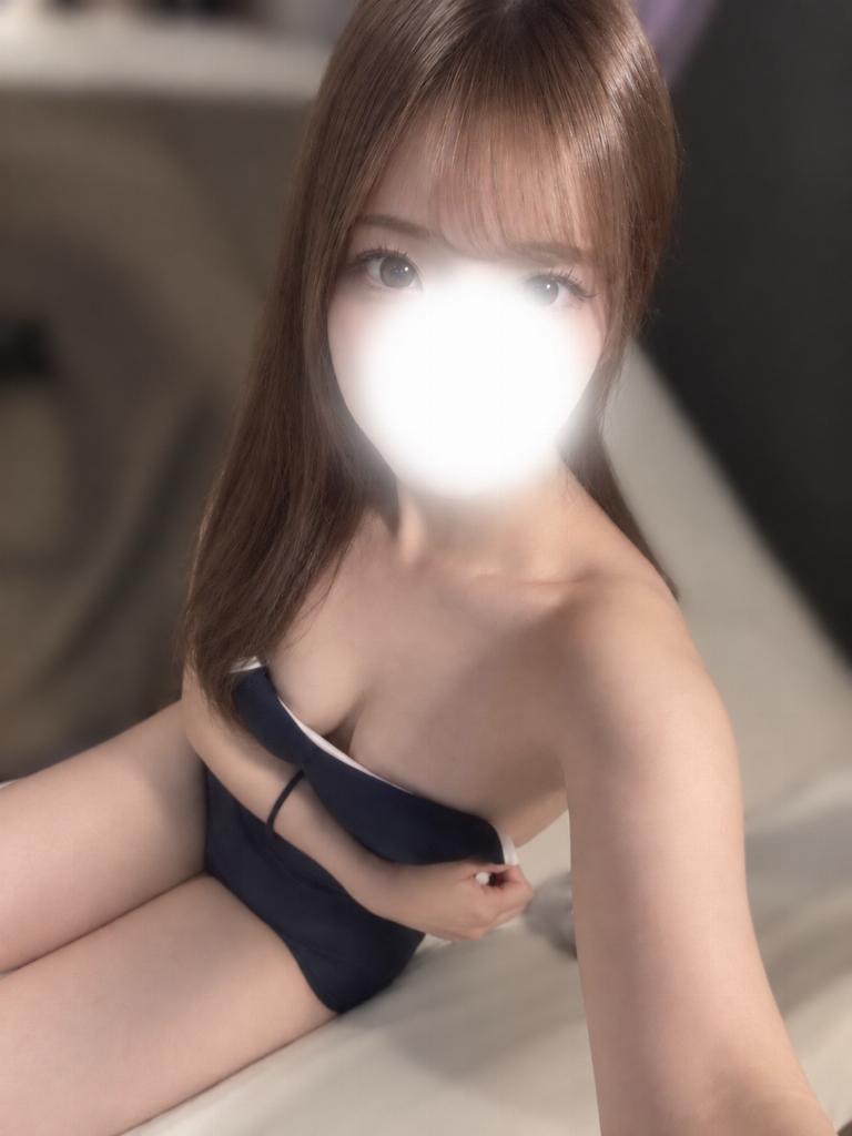 水瀬ひな