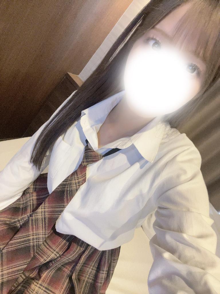 水瀬ひな