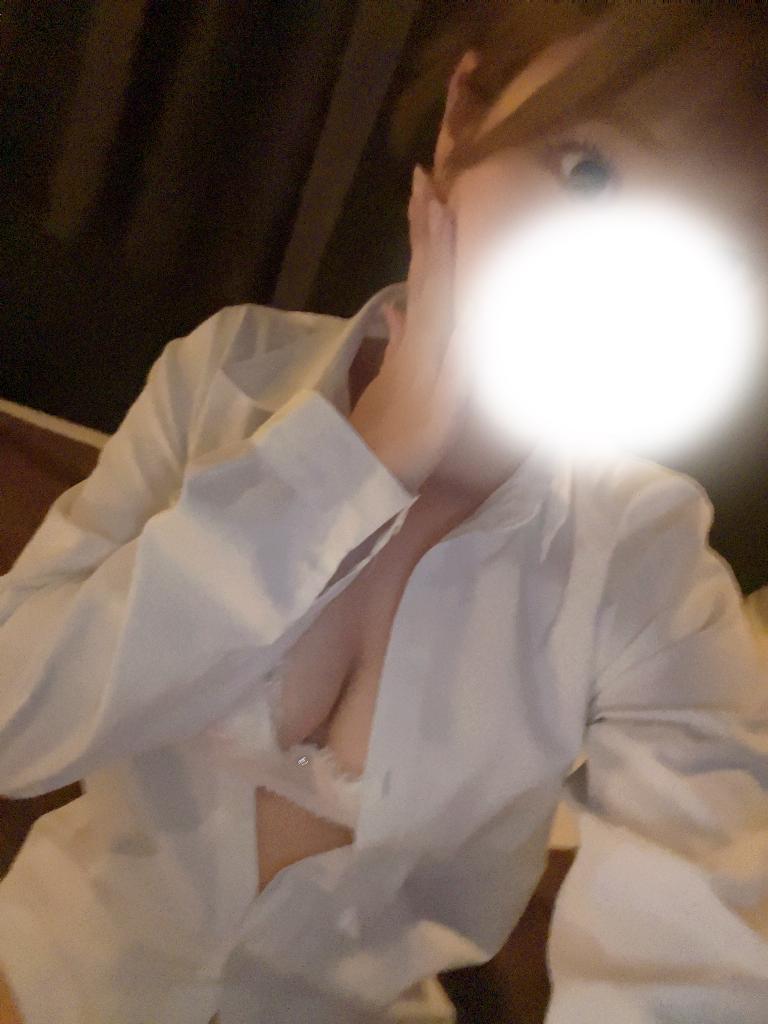 水瀬ひな
