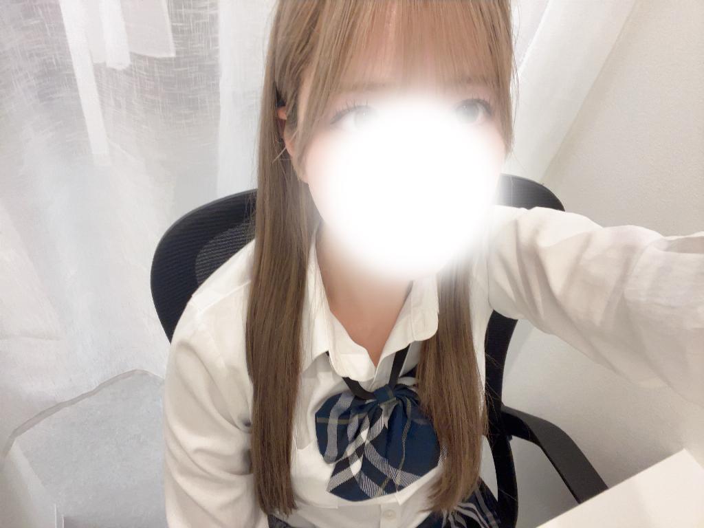 水瀬ひな