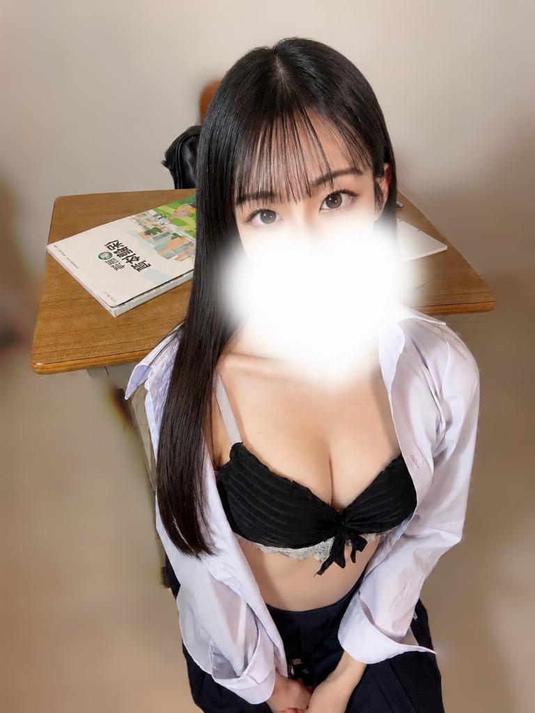 月島えな