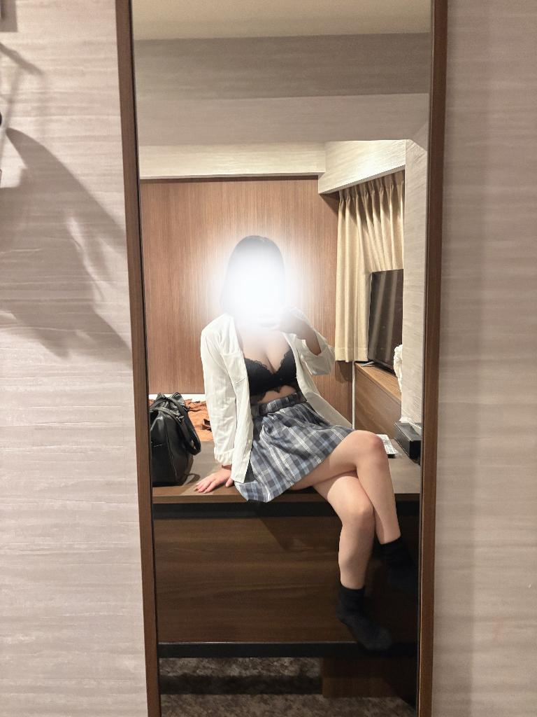 若葉めい