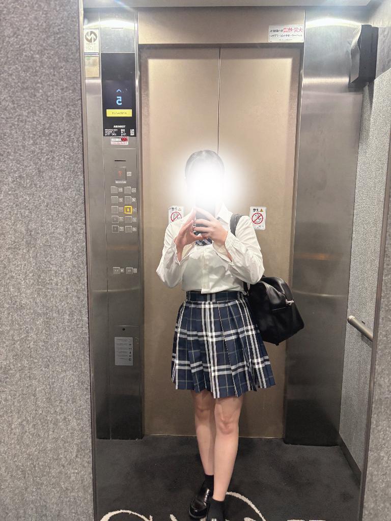若葉めい