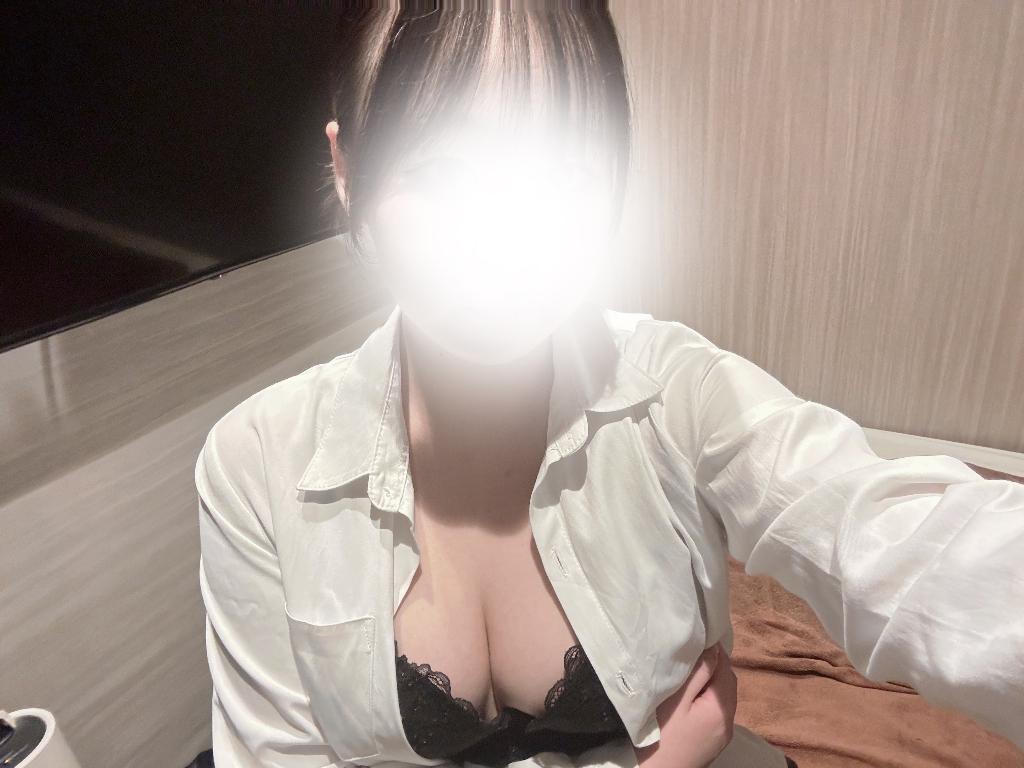 若葉めい
