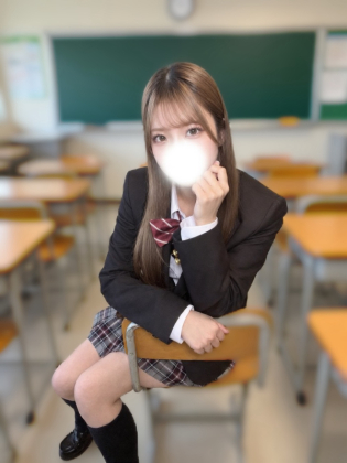 水瀬ひな